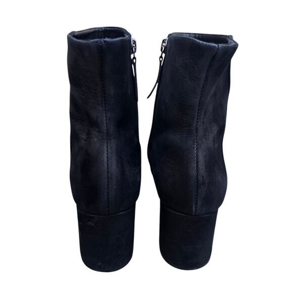 Schutz Women's Black Suede Booties Block Heel size EU 39 / US 9 - Picture 6 of 11